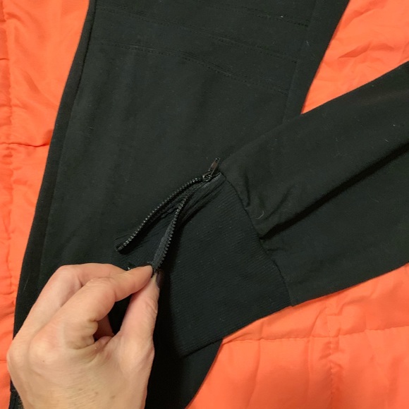 Joggers - Picture 3 of 3